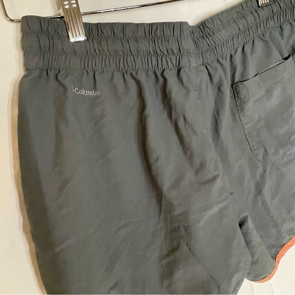 COLUMBIA gray athletic shorts with no liner - Picture 13 of 14